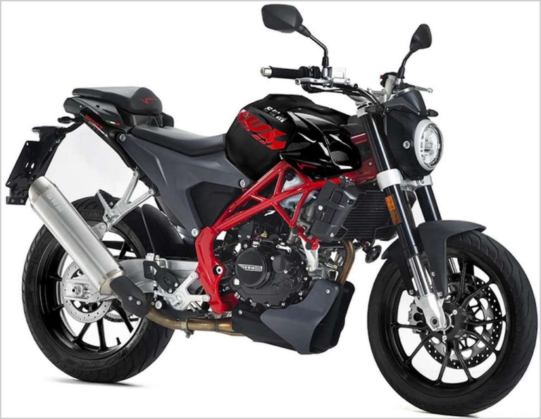 SWM ヴァレーゼ125[新型バイクカタログ]：トレリス+倒立が光る駿足スポーツ