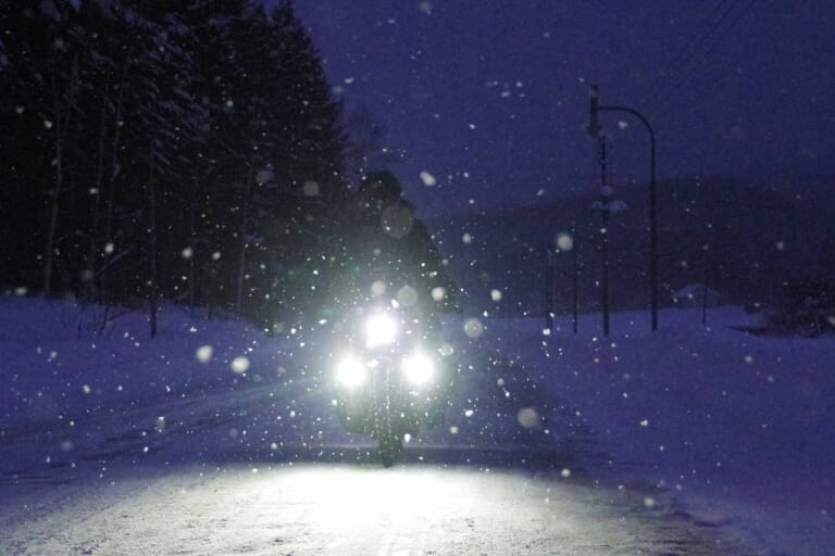 雪中行軍用バイク改装｜モトツーリング｜モトツーリング・ファンミーティング9/30開催：編集長と居酒屋ナイト【集え! 酷道ジャンキー】