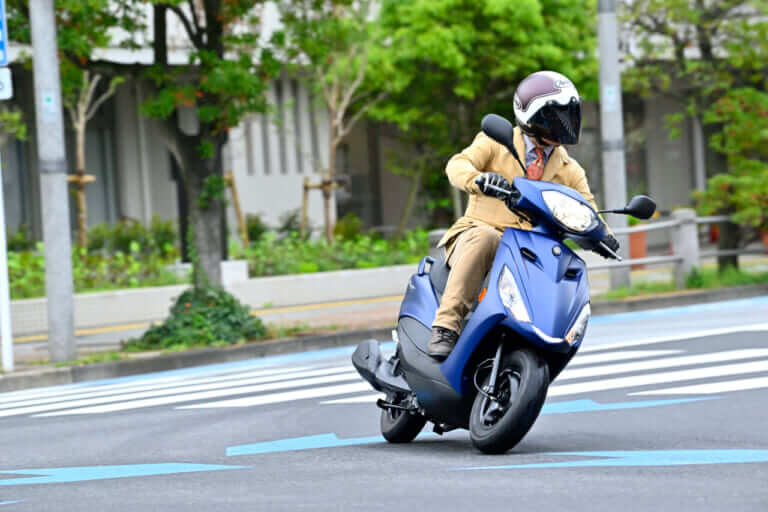 YAMAHA AXIS Z