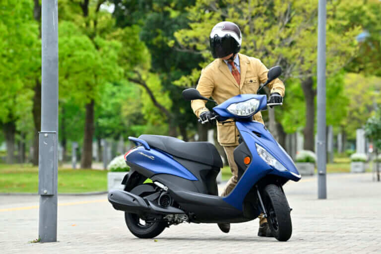 YAMAHA AXIS Z