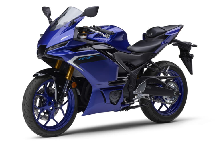 ヤマハ｜YZF-R3｜2025年モデル｜見る角度で色味が変わる!! 新型ヤマハ「YZF-R3」偏光塗料の“マットパールホワイト”がカッコイイ！【大阪MCショー】