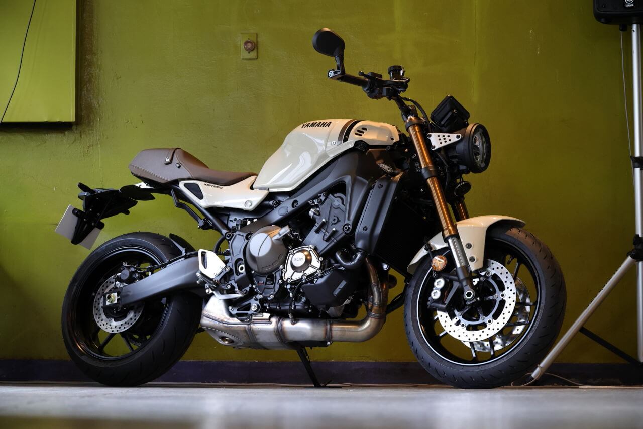 YAMAHA XSR900｜最新中古相場もわかる! 人気バイク歴代モデル図鑑：ヤマハXSR900【日本限定カラー登場の2025年モデル】