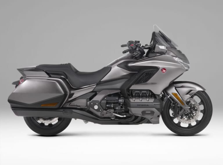 HONDA GOLDWING｜ツアラーの新次元へ：ホンダ「ゴールドウイング」歴代モデル図鑑【2018年モデル】